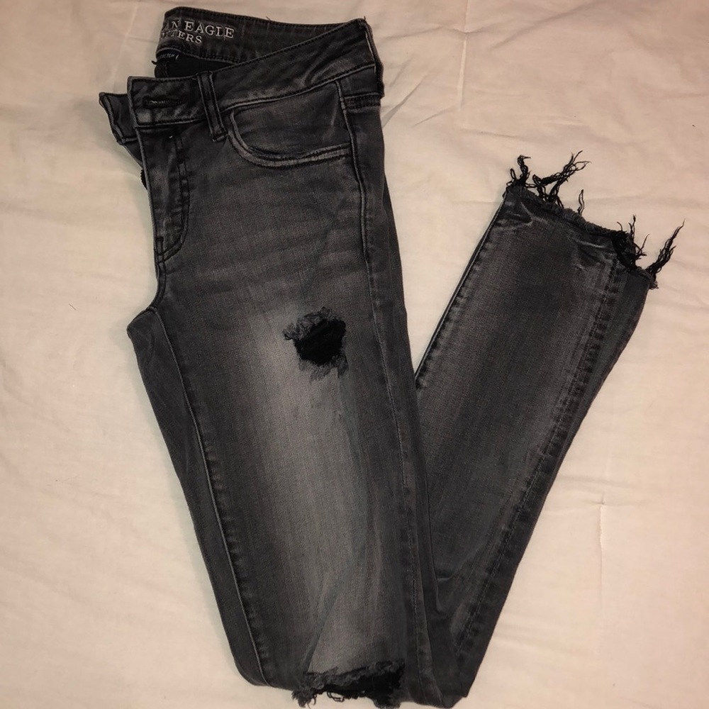 American Eagle Women’s Ripped Skinny Jeans - Black